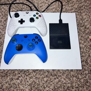 Xbox One X 1TB White Console